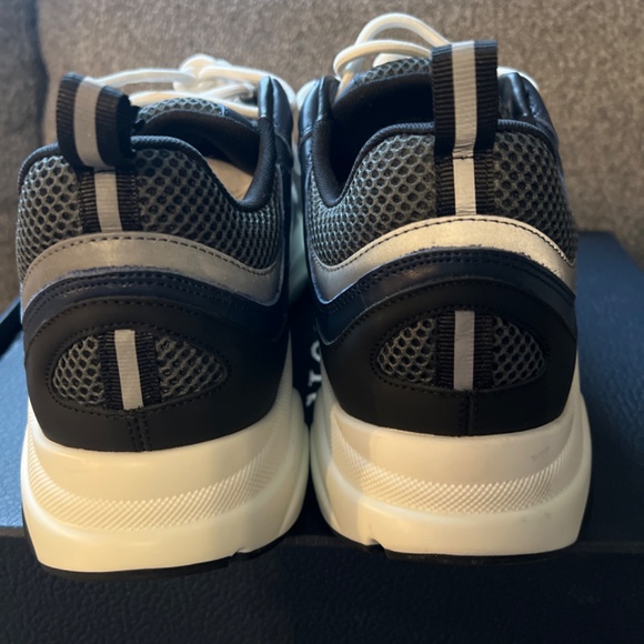 Dior trainers 20 HLS 44 main image 5